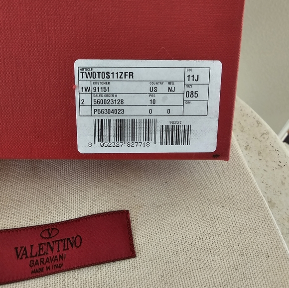 ValentinoSkinny Leather Belt - Picture 3 of 5